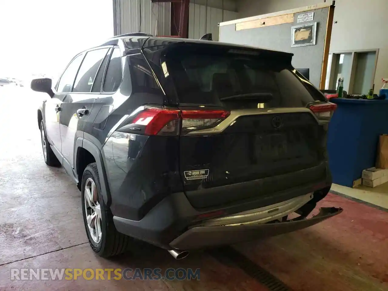 3 Photograph of a damaged car 2T3DWRFV2LW066038 TOYOTA RAV4 2020
