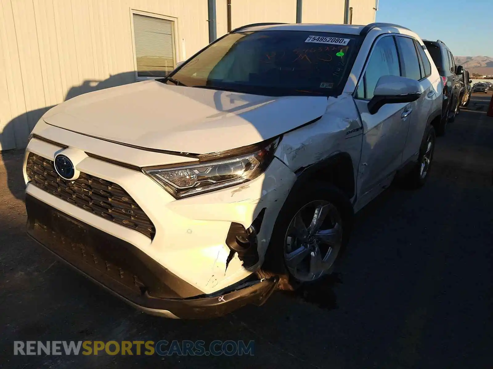 2 Photograph of a damaged car 2T3DWRFV5LW050397 TOYOTA RAV4 2020
