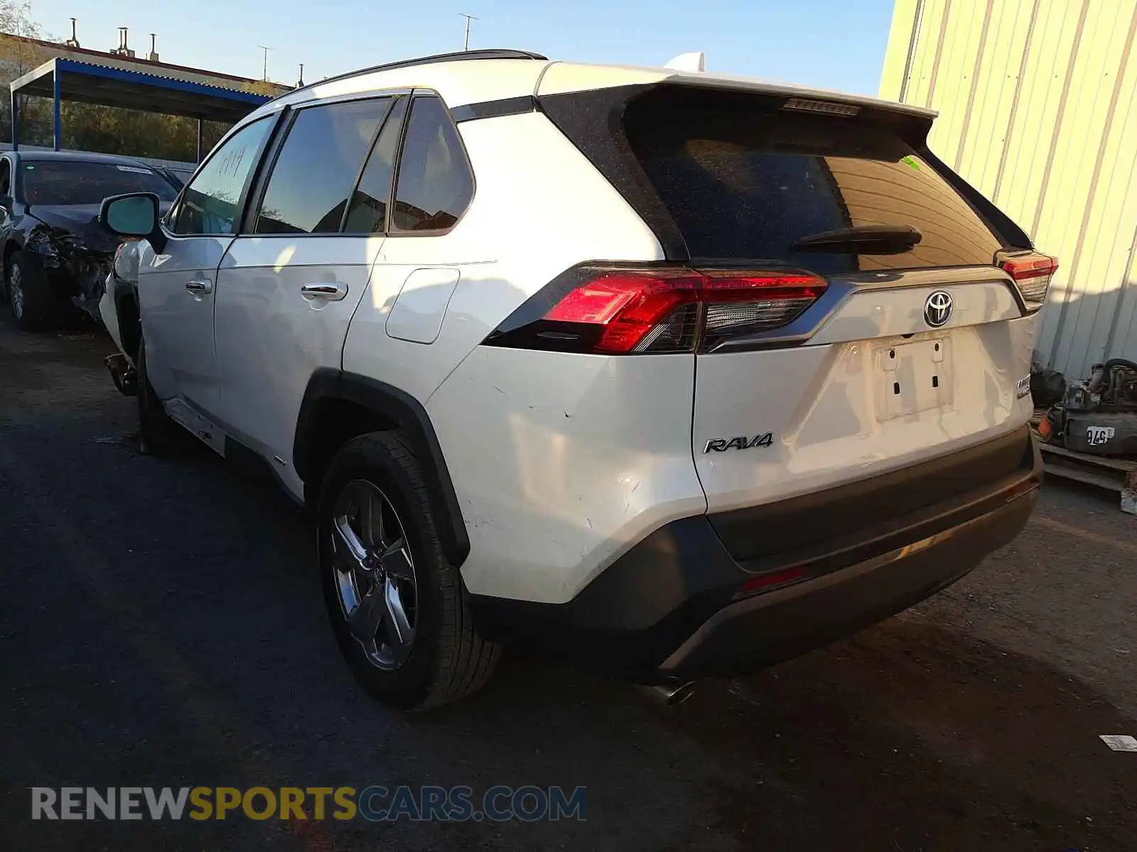 3 Photograph of a damaged car 2T3DWRFV5LW050397 TOYOTA RAV4 2020
