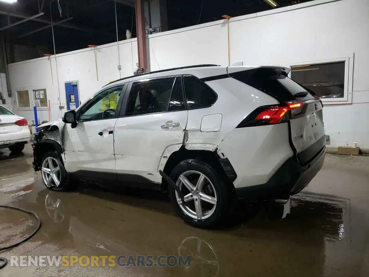 2 fotografías del automóvil dañado 2T3DWRFV9LW063430 TOYOTA RAV4 2020