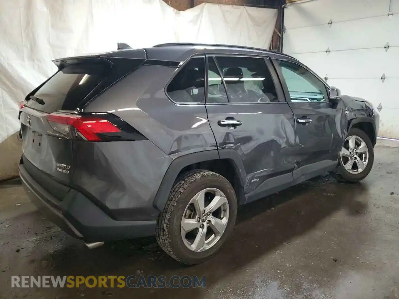 3 Photograph of a damaged car 2T3DWRFV9LW075030 TOYOTA RAV4 2020