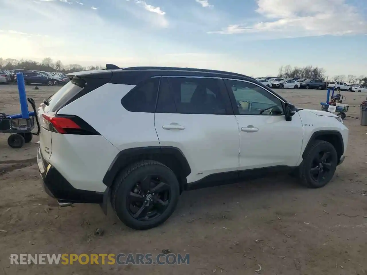 3 Photograph of a damaged car 2T3E6RFV1LW002030 TOYOTA RAV4 2020