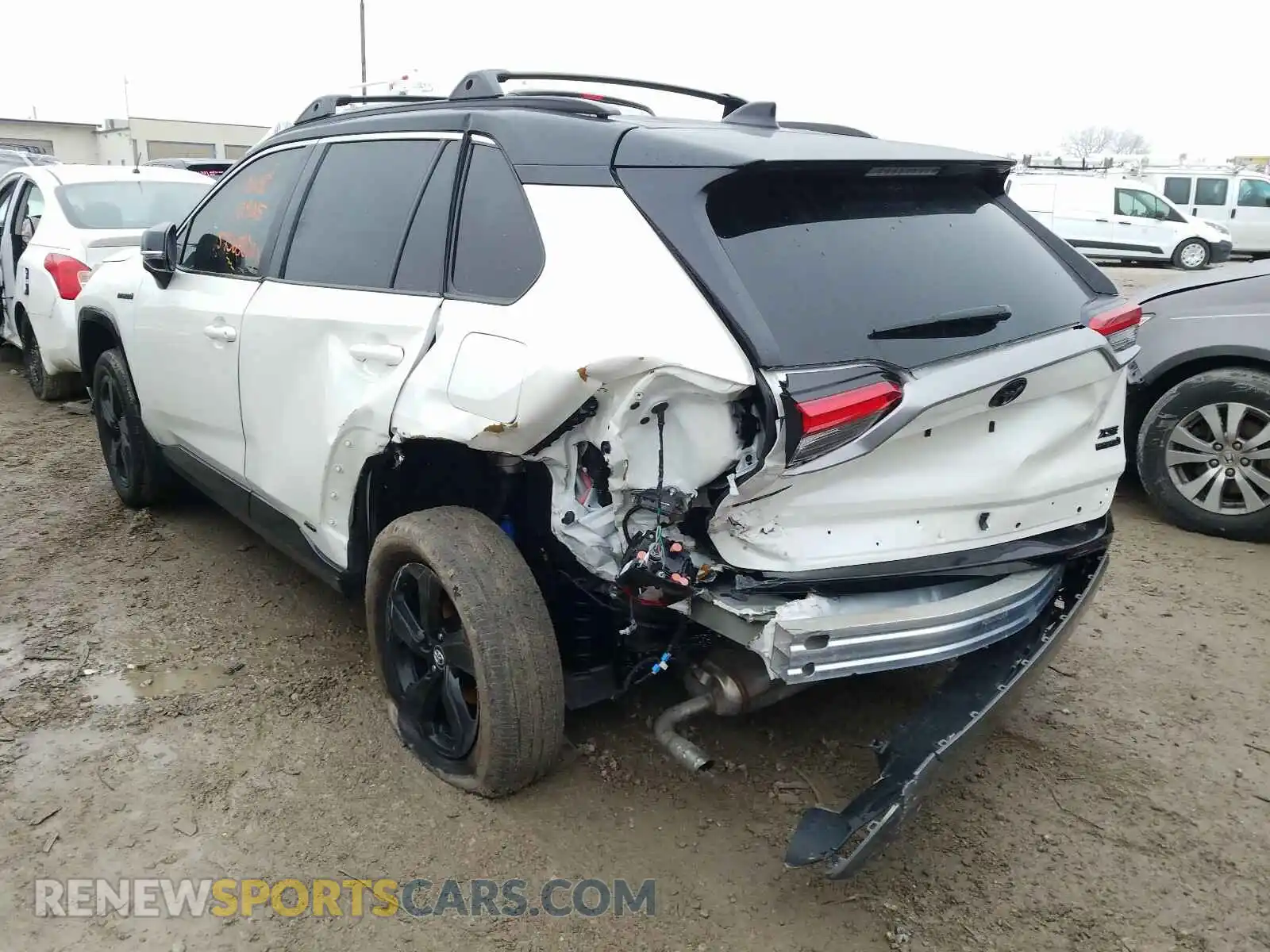 3 Photograph of a damaged car 2T3EWRFV1LW074216 TOYOTA RAV4 2020