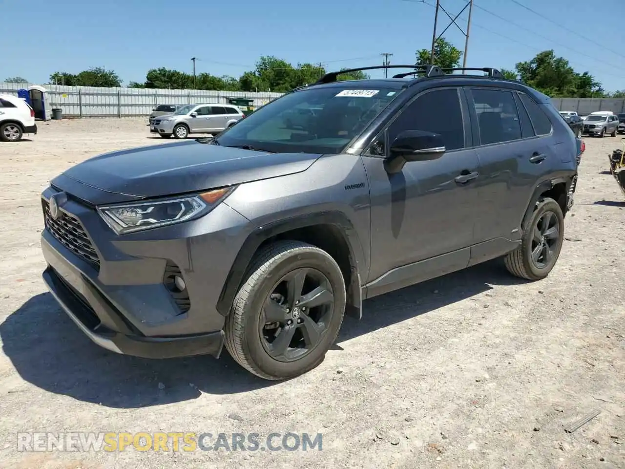 1 Photograph of a damaged car 2T3EWRFV2LW057053 TOYOTA RAV4 2020