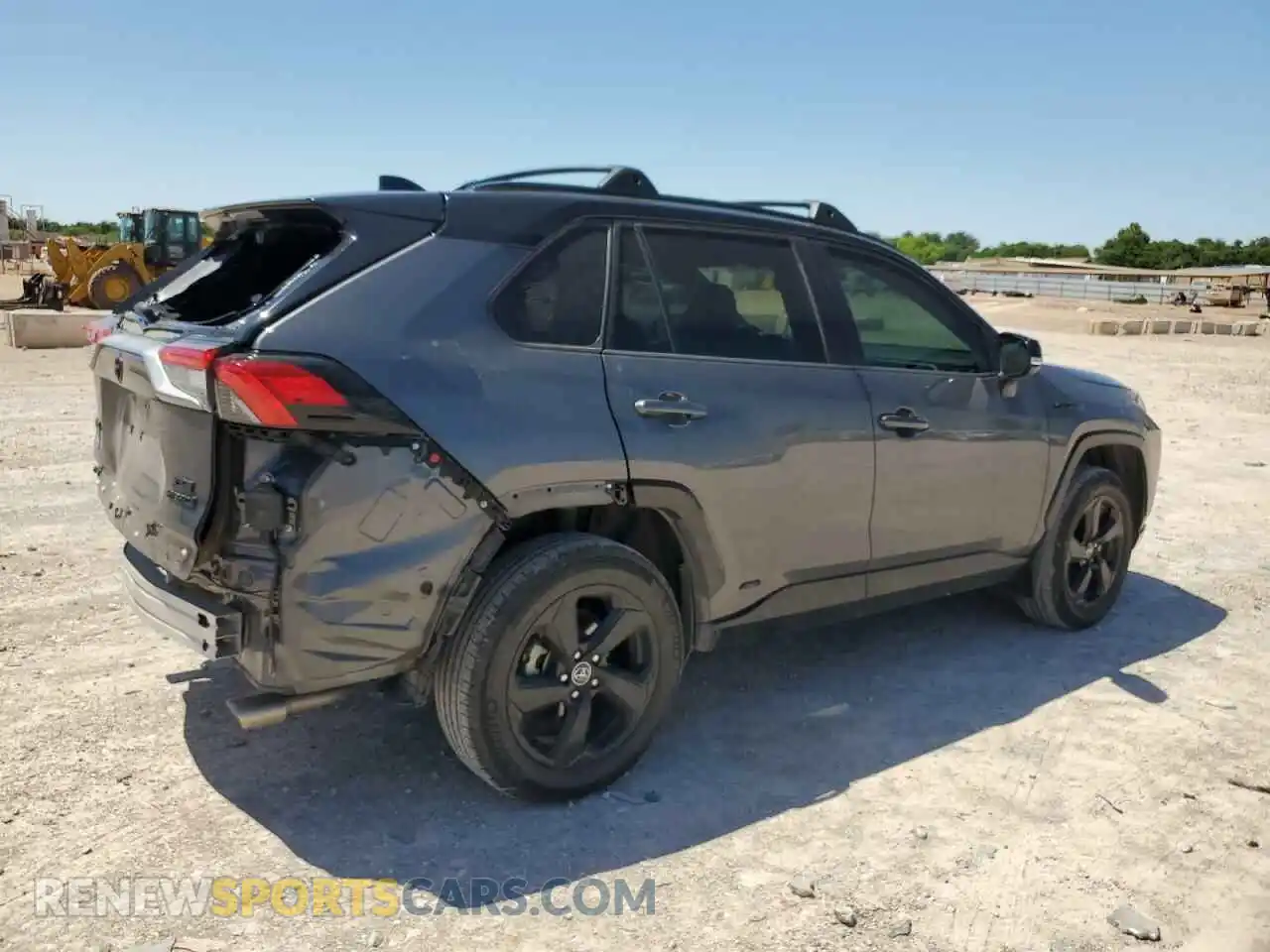 3 Photograph of a damaged car 2T3EWRFV2LW057053 TOYOTA RAV4 2020