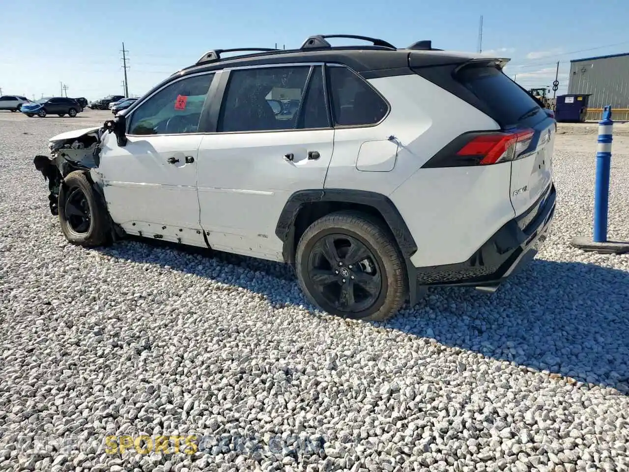 2 Photograph of a damaged car 2T3EWRFV2LW069977 TOYOTA RAV4 2020