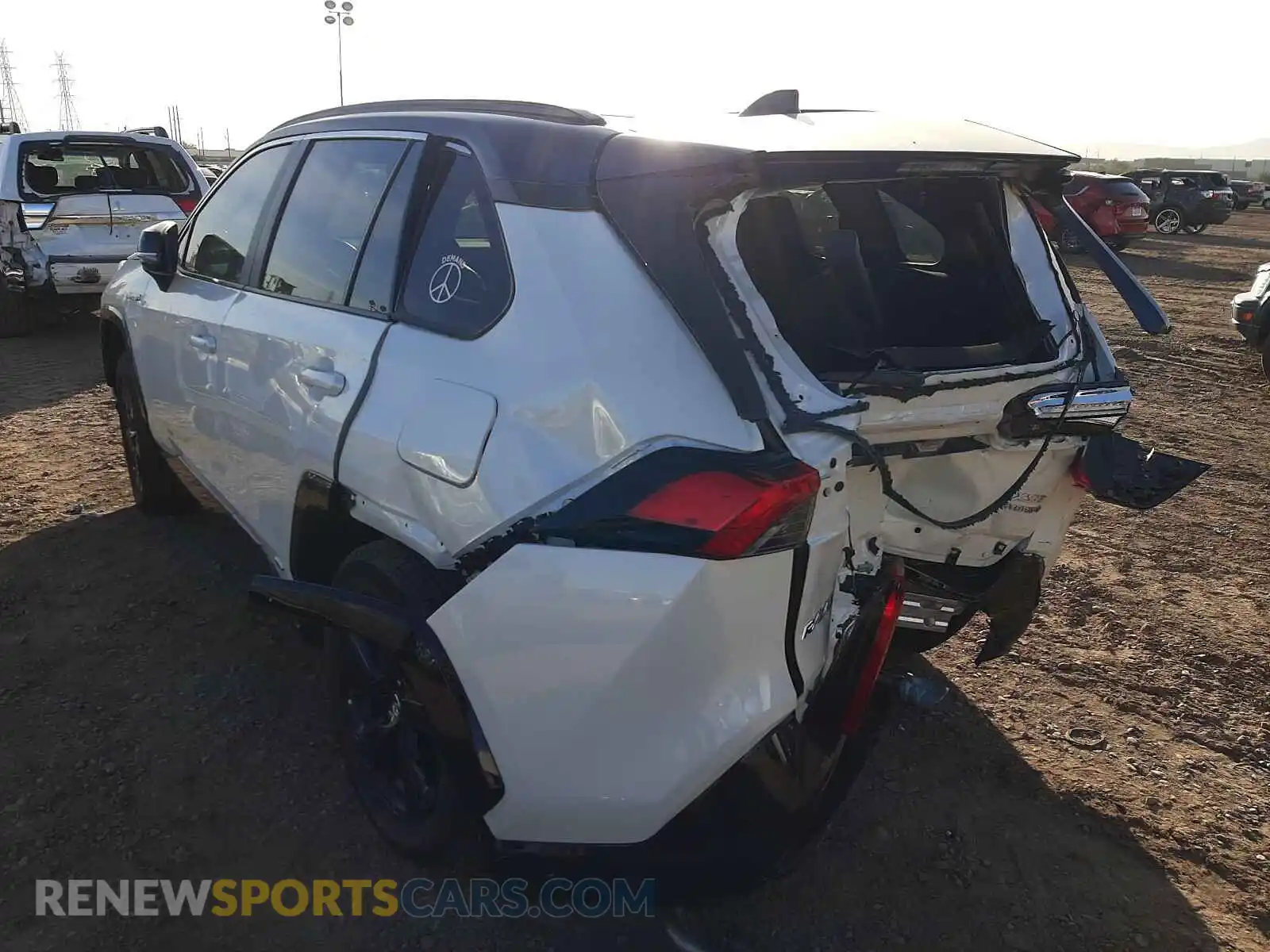 3 Photograph of a damaged car 2T3EWRFV3LW069650 TOYOTA RAV4 2020