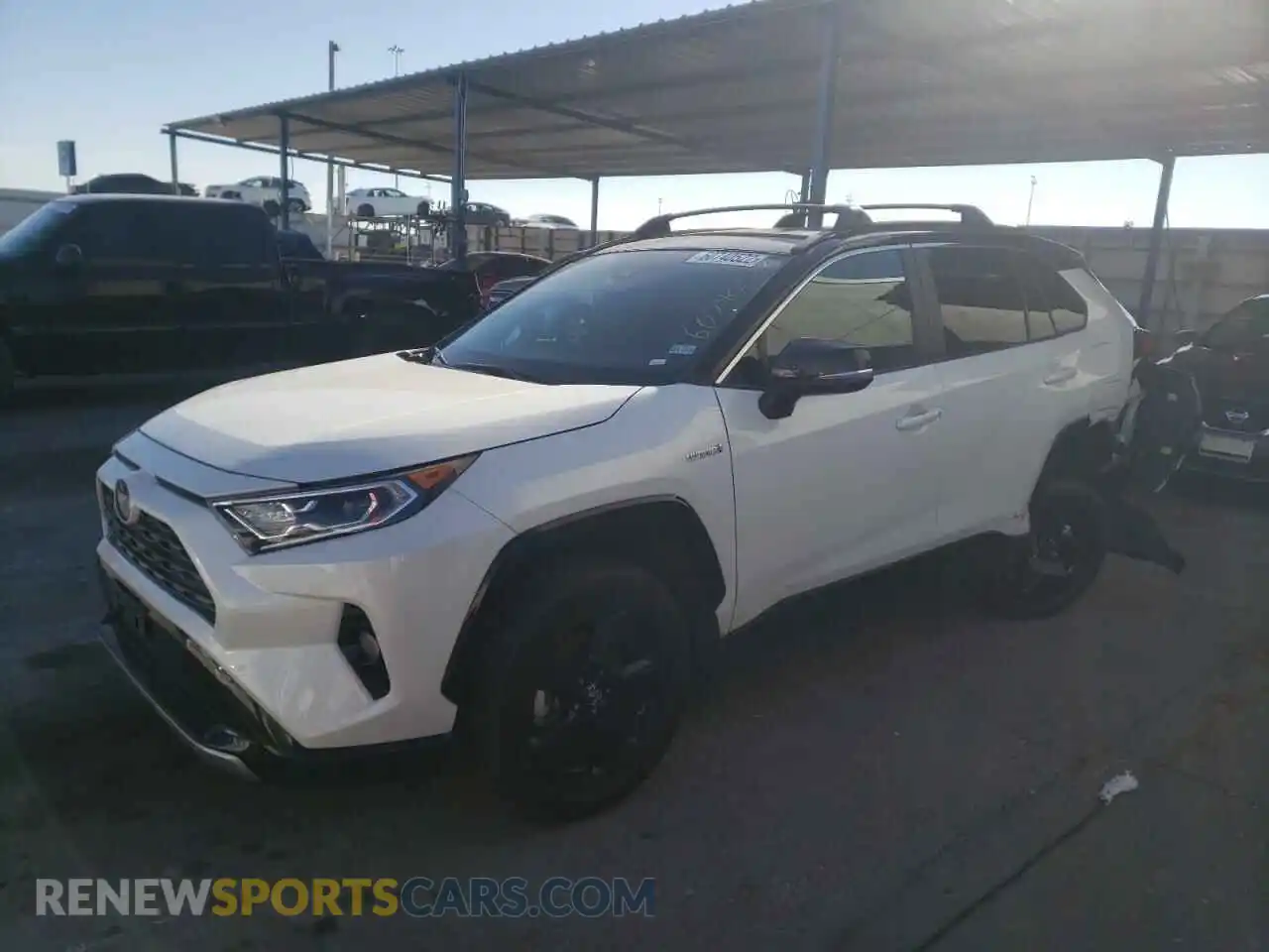 2 Photograph of a damaged car 2T3EWRFV5LW074266 TOYOTA RAV4 2020