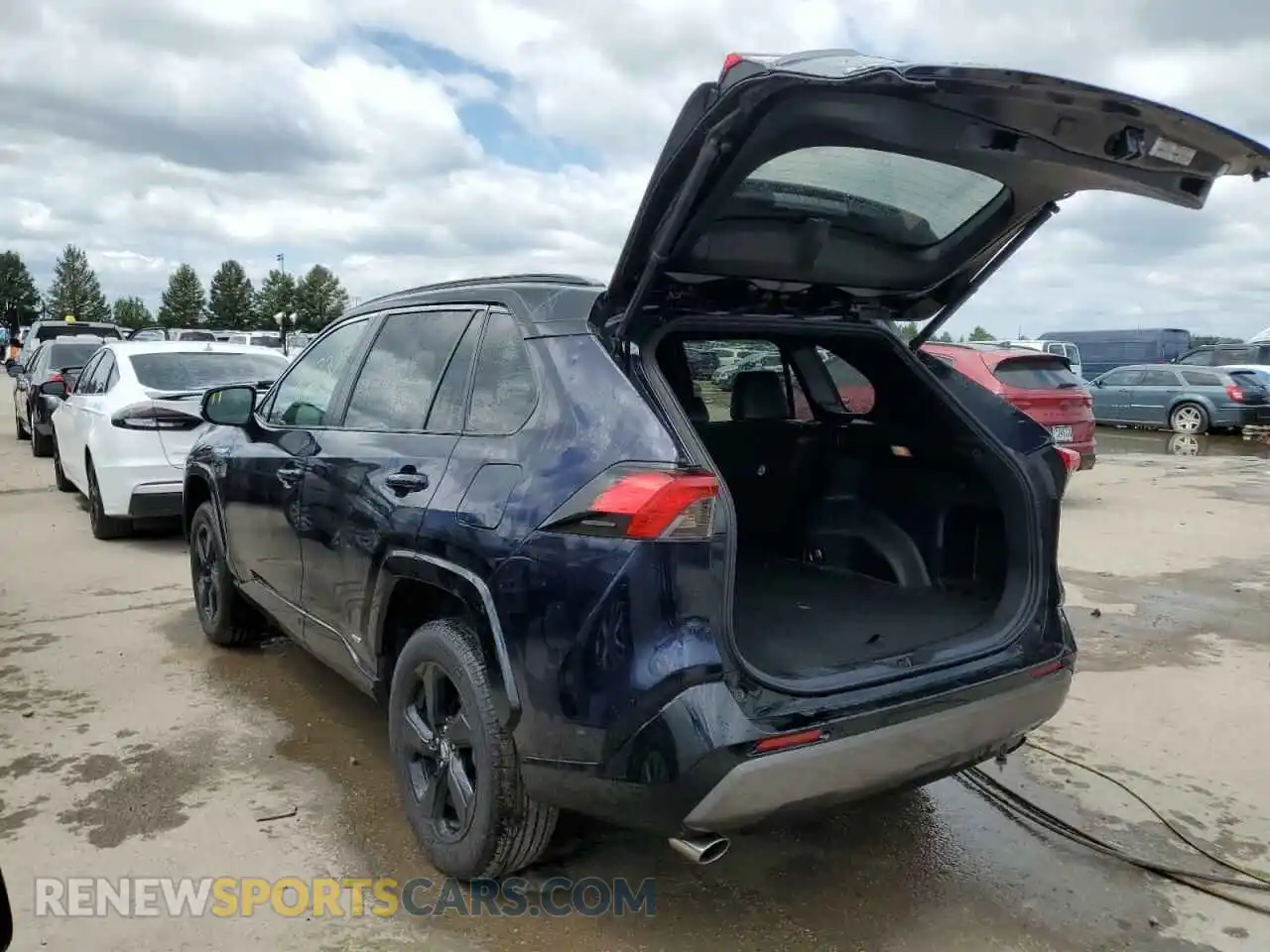 2 Photograph of a damaged car 2T3EWRFV5LW091939 TOYOTA RAV4 2020