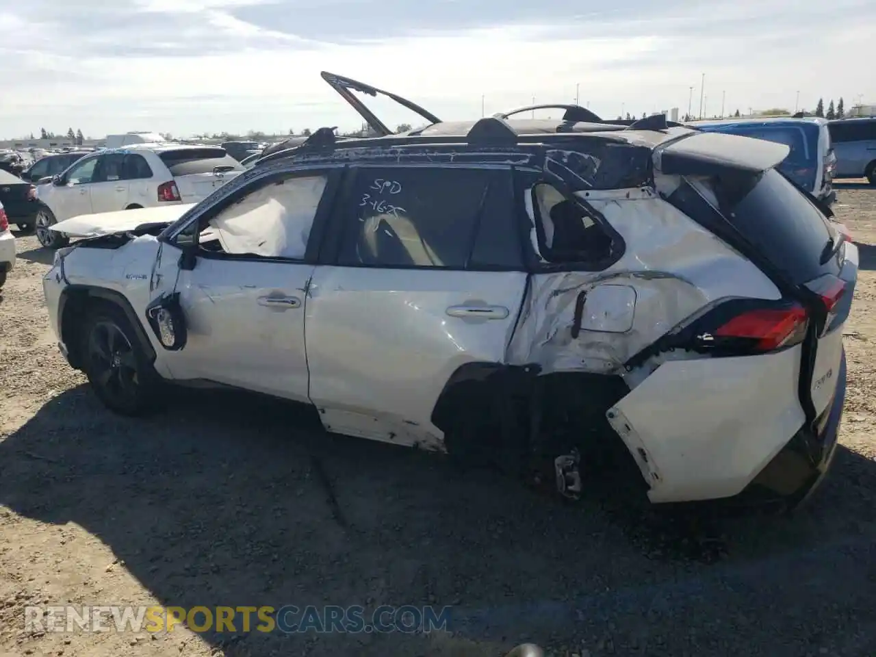 2 Photograph of a damaged car 2T3EWRFV6LW064961 TOYOTA RAV4 2020
