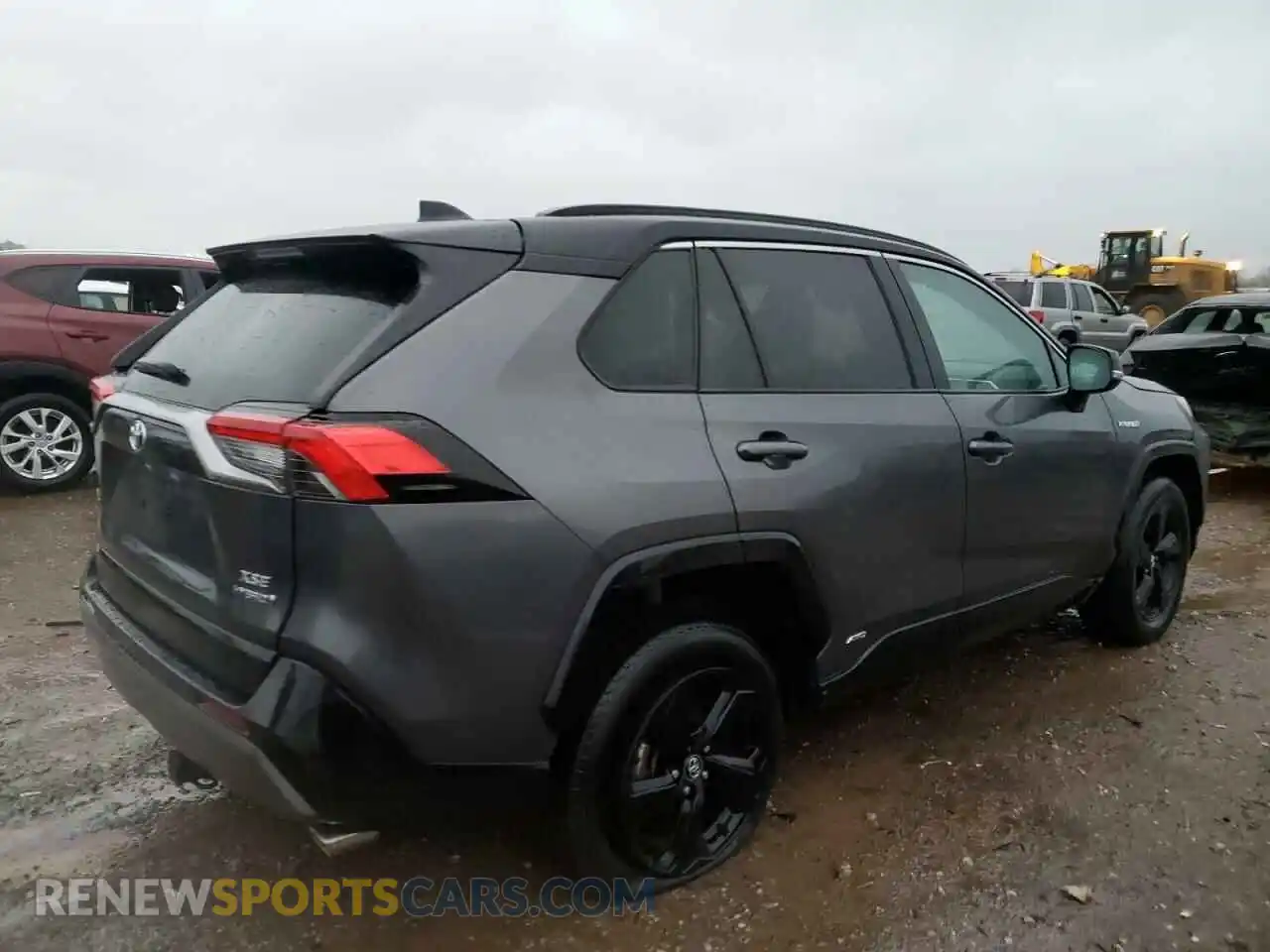 3 Photograph of a damaged car 2T3EWRFV8LW083351 TOYOTA RAV4 2020