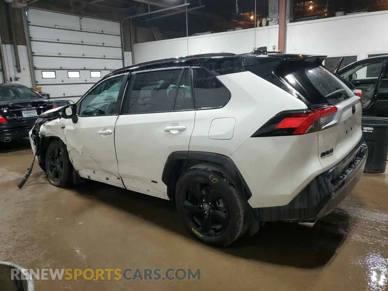2 Photograph of a damaged car 2T3EWRFV8LW084936 TOYOTA RAV4 2020