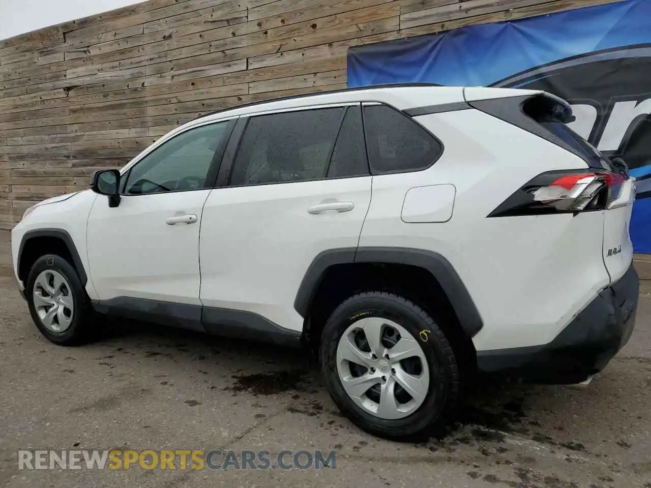 2 Photograph of a damaged car 2T3F1RFV1LC100768 TOYOTA RAV4 2020