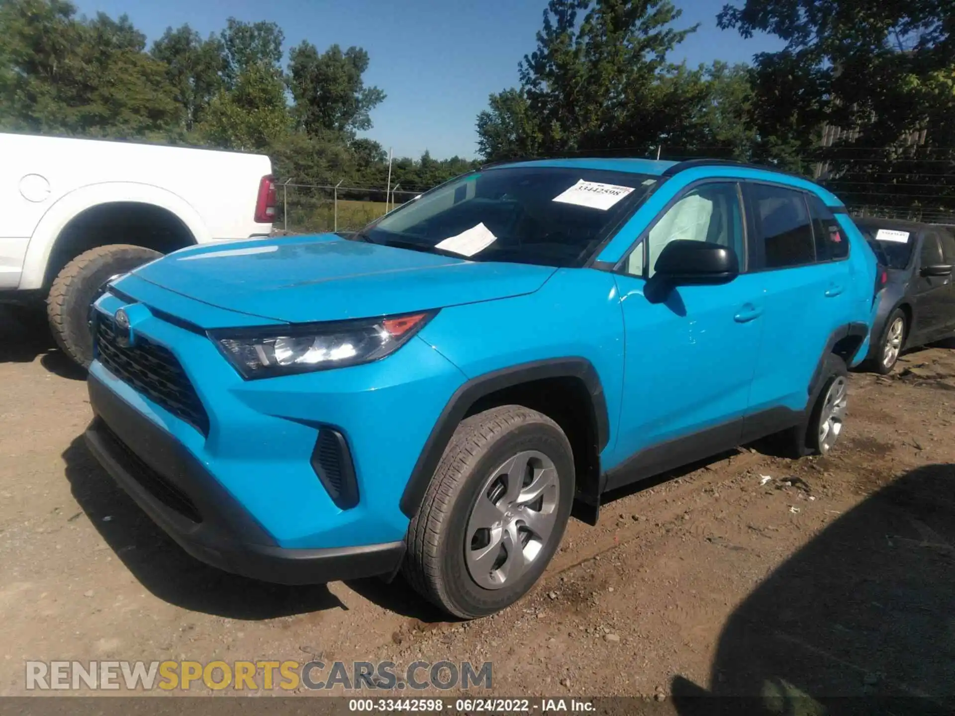 2 Photograph of a damaged car 2T3F1RFV2LC062709 TOYOTA RAV4 2020
