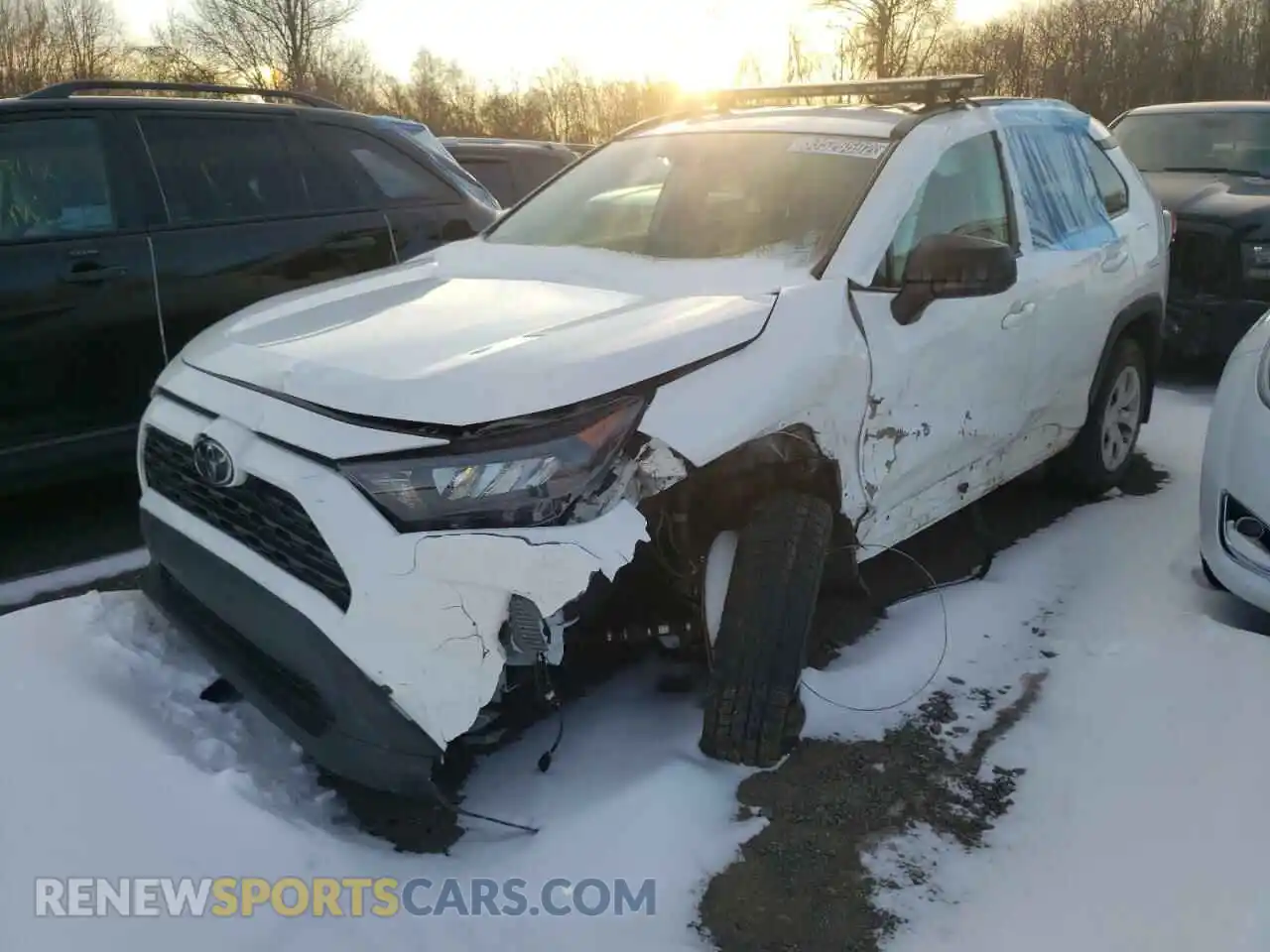 2 Photograph of a damaged car 2T3F1RFV2LC110709 TOYOTA RAV4 2020
