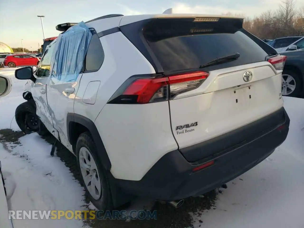 3 Photograph of a damaged car 2T3F1RFV2LC110709 TOYOTA RAV4 2020