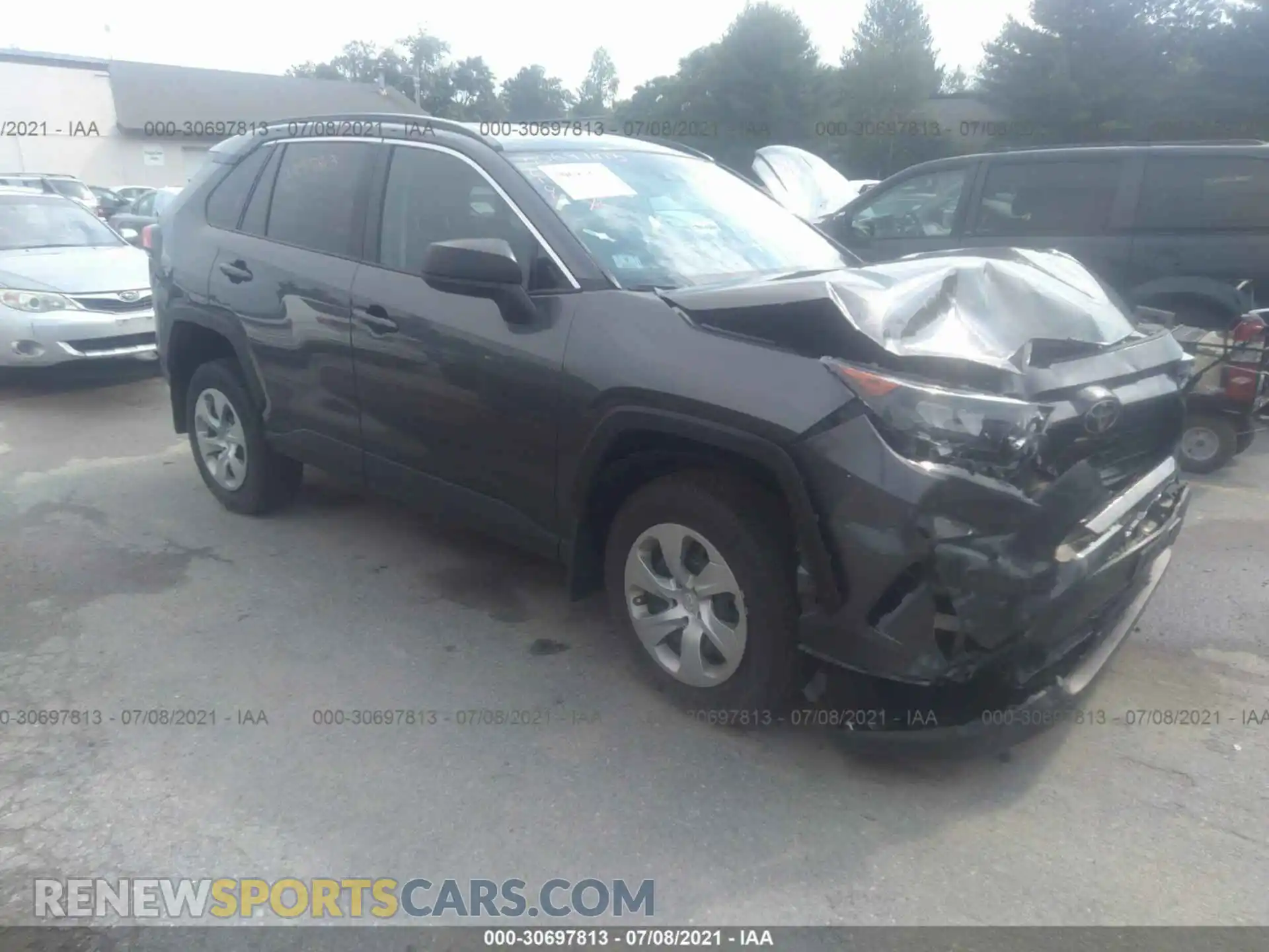 1 Photograph of a damaged car 2T3F1RFV2LC132922 TOYOTA RAV4 2020