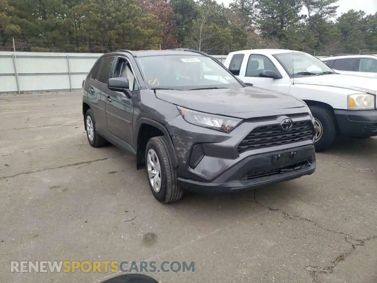 1 Photograph of a damaged car 2T3F1RFV2LW117173 TOYOTA RAV4 2020