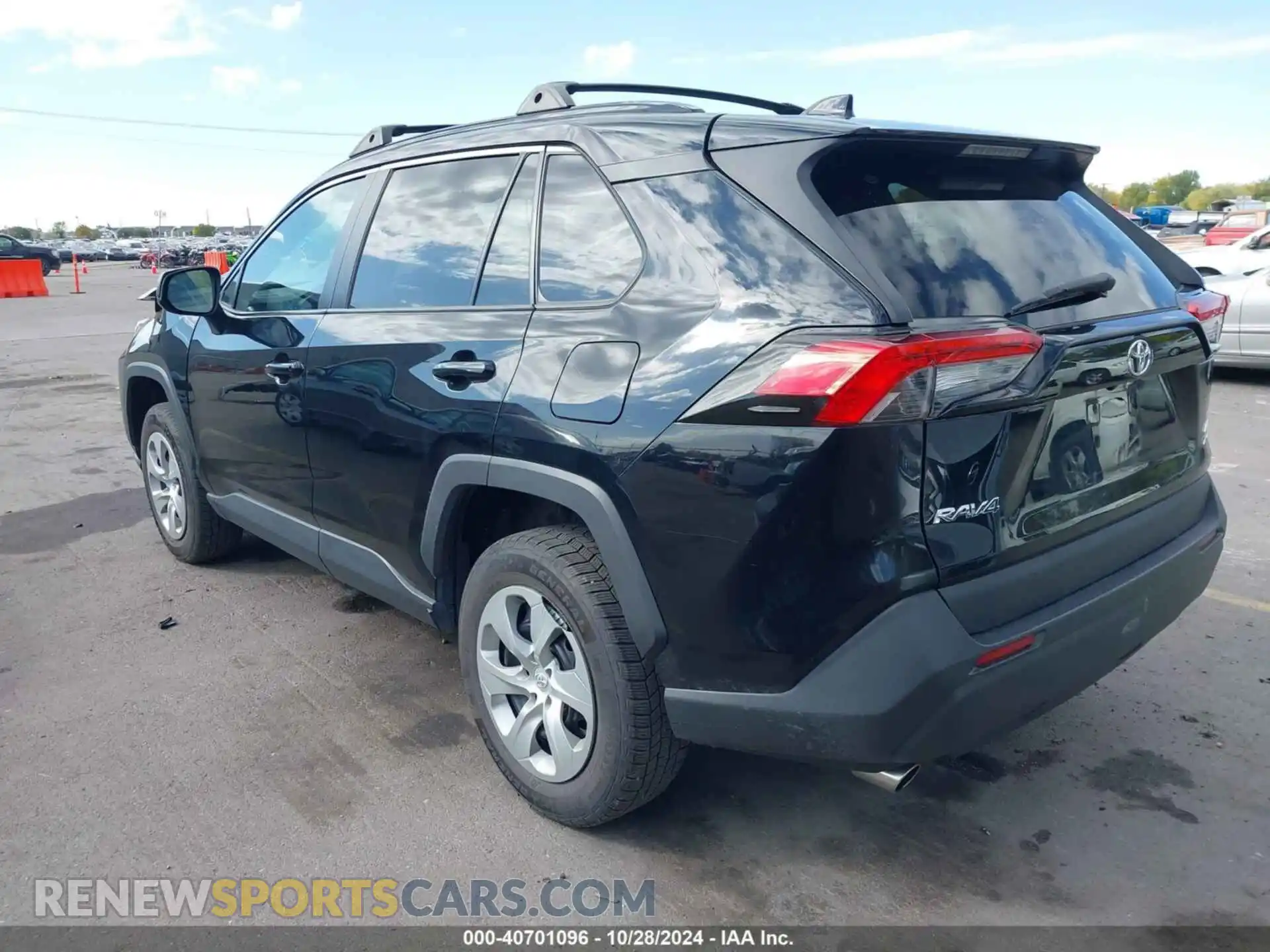 3 Photograph of a damaged car 2T3F1RFV3LC096318 TOYOTA RAV4 2020