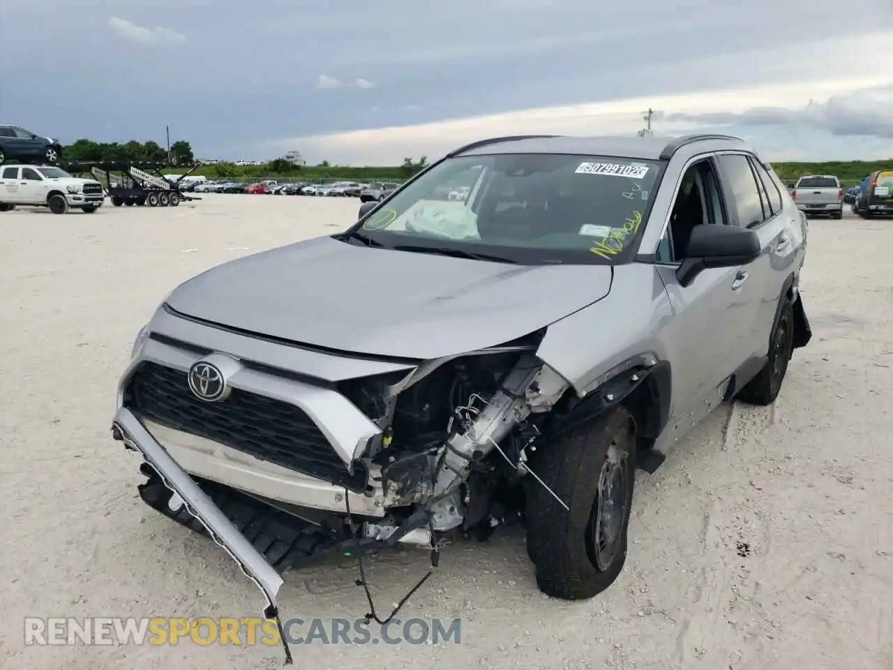 2 Photograph of a damaged car 2T3F1RFV3LC100383 TOYOTA RAV4 2020