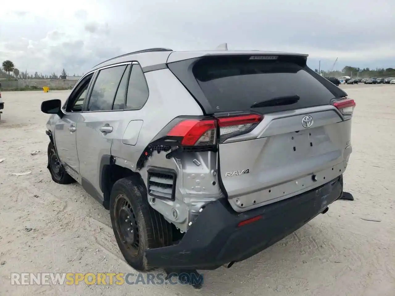 3 Photograph of a damaged car 2T3F1RFV3LC100383 TOYOTA RAV4 2020