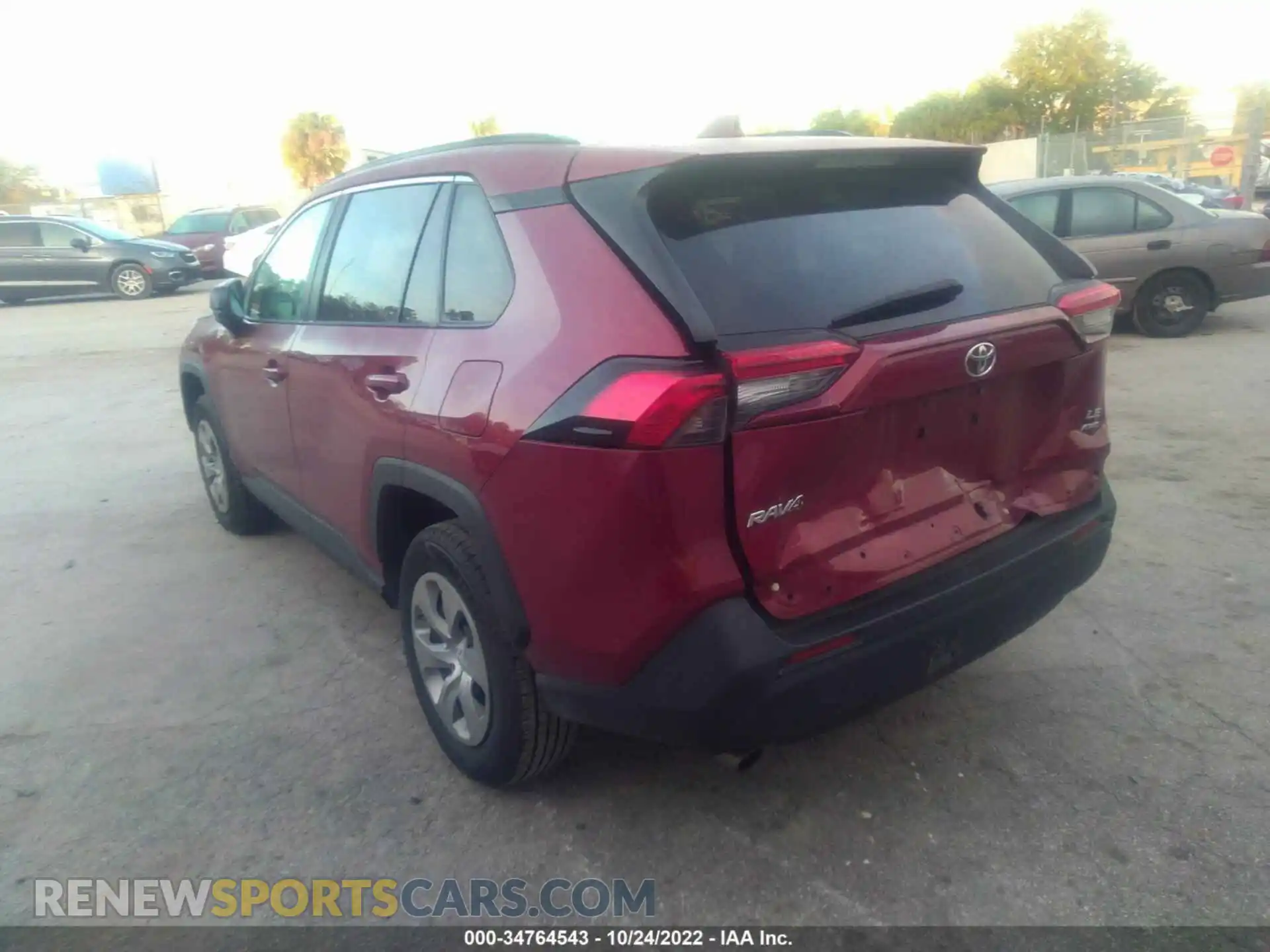 3 Photograph of a damaged car 2T3F1RFV5LC094621 TOYOTA RAV4 2020