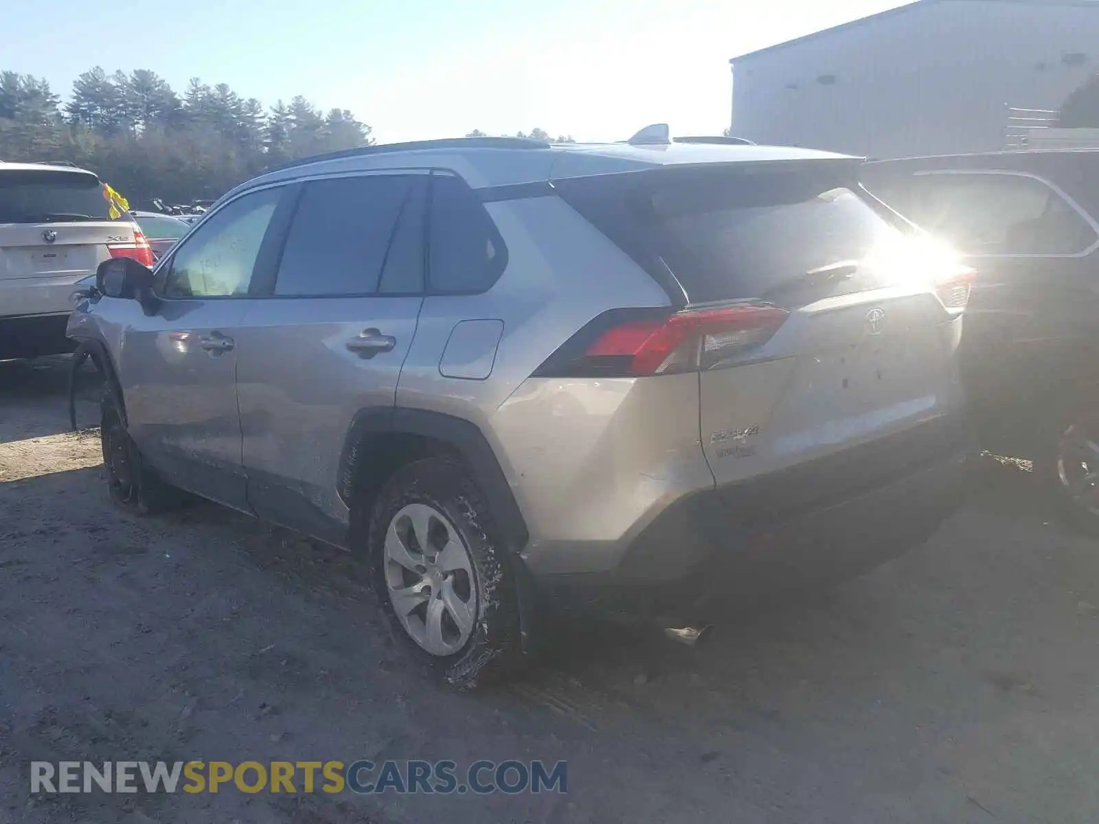 3 Фотография поврежденного автомобиля 2T3F1RFV6LC091517 TOYOTA RAV4 2020