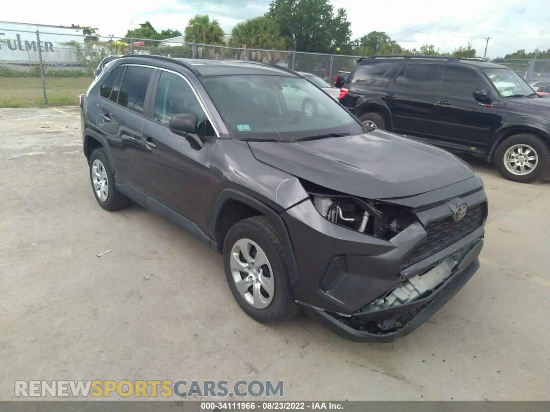 1 Photograph of a damaged car 2T3F1RFV6LC101429 TOYOTA RAV4 2020