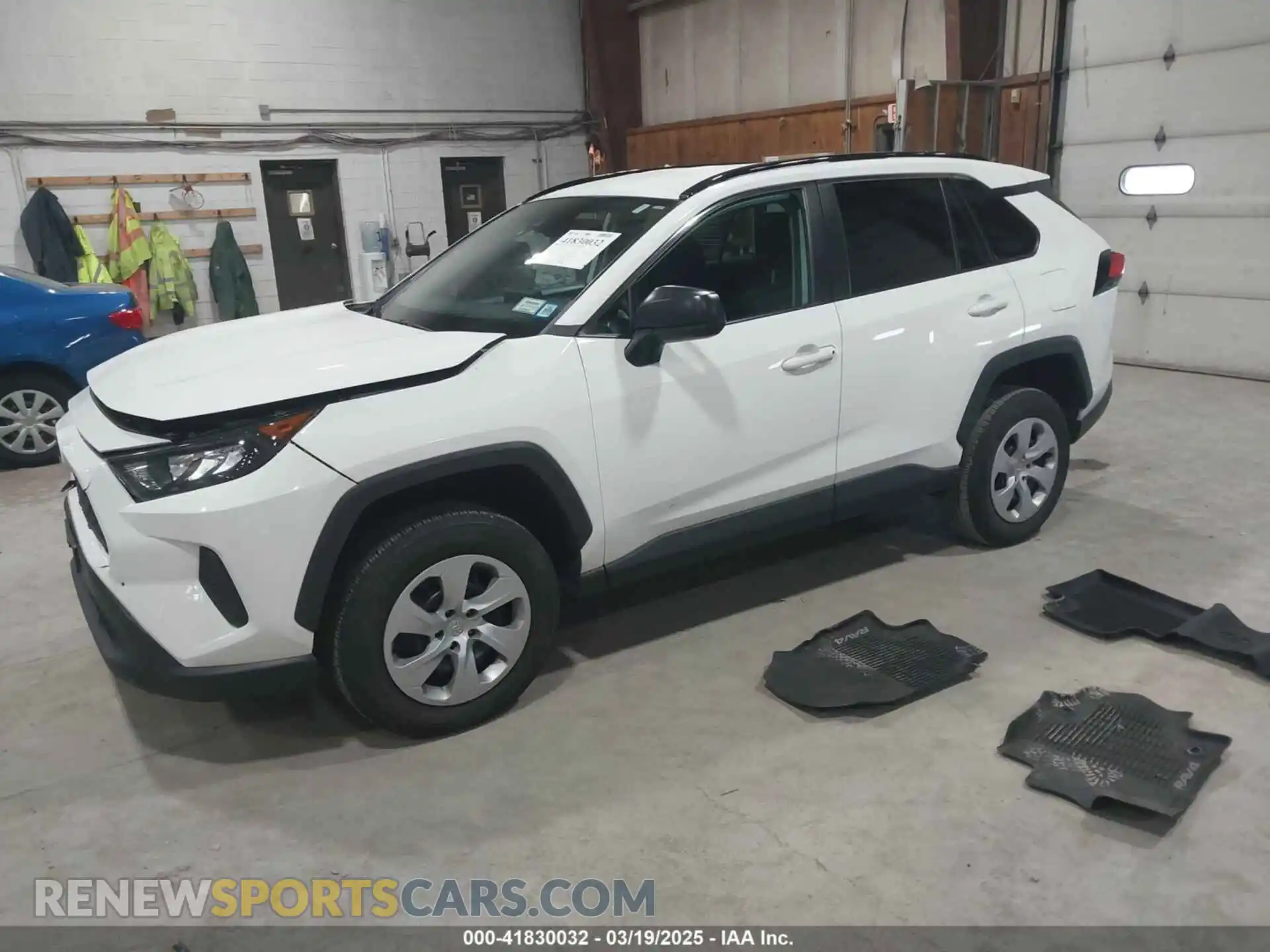 2 Photograph of a damaged car 2T3F1RFV6LW109724 TOYOTA RAV4 2020