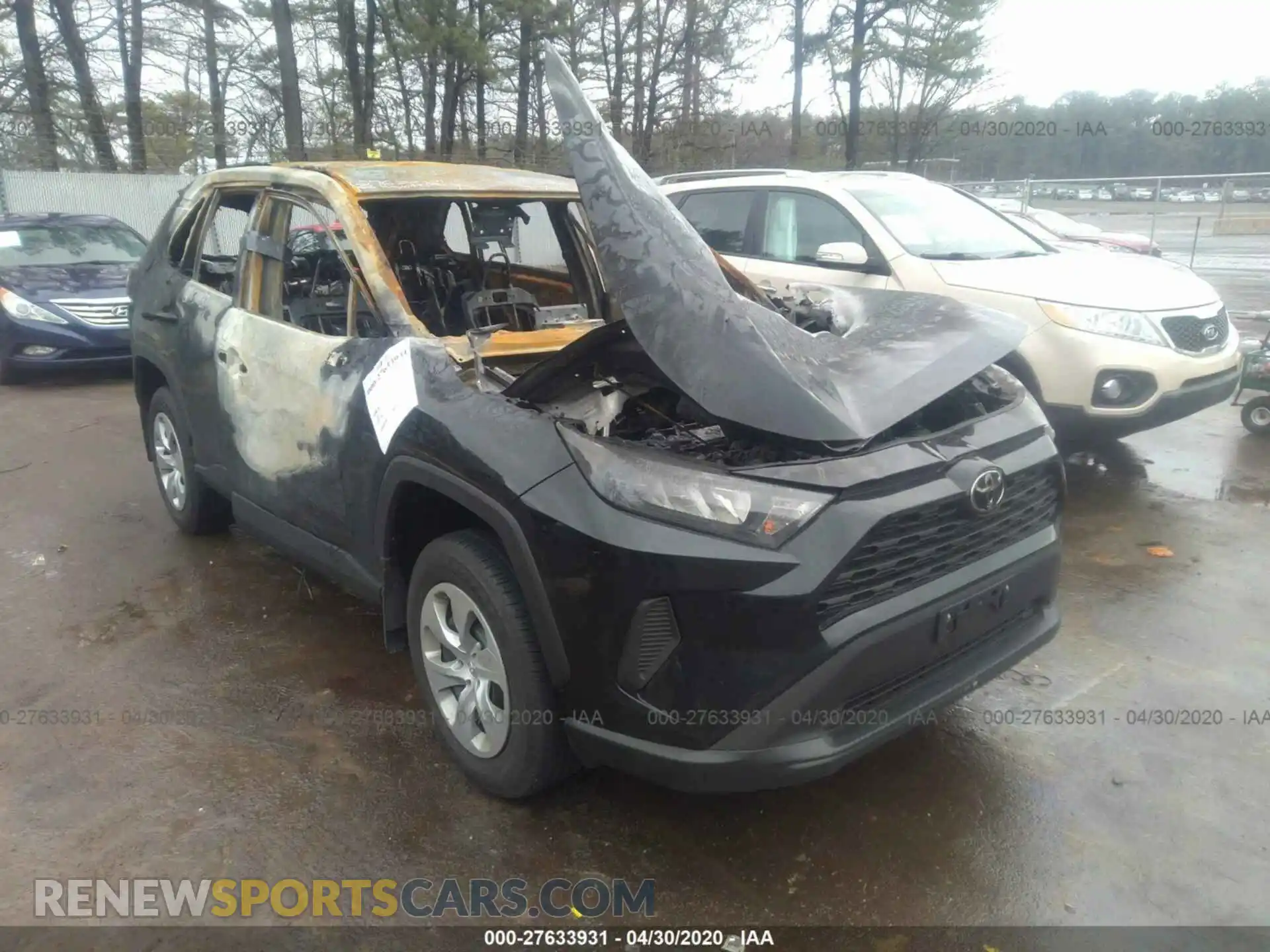 1 Photograph of a damaged car 2T3F1RFV7LC072796 TOYOTA RAV4 2020