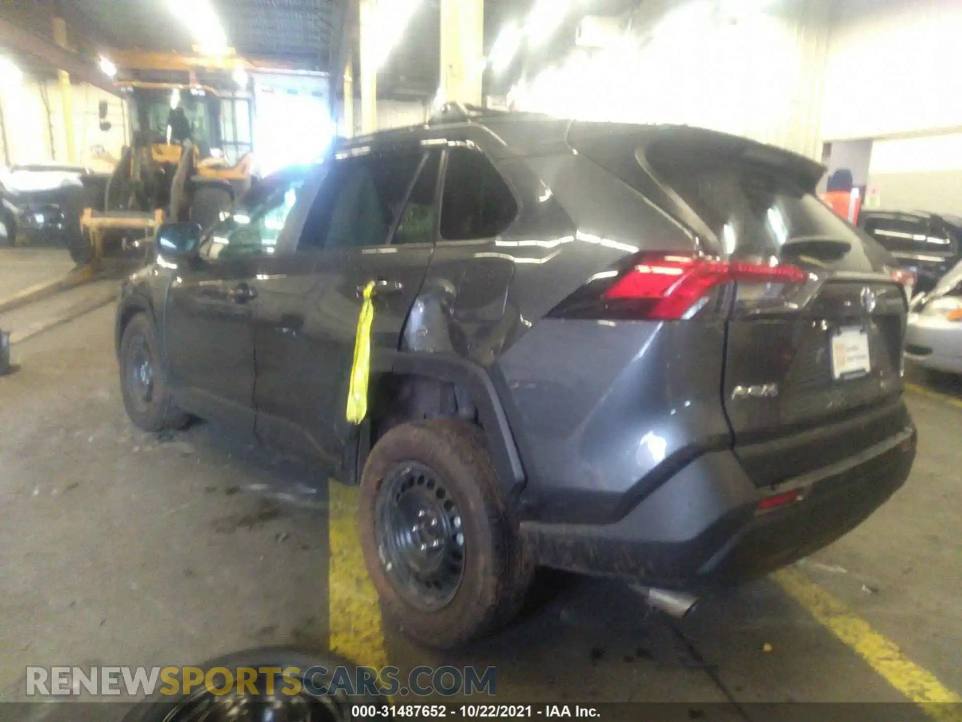3 Photograph of a damaged car 2T3F1RFV7LC113363 TOYOTA RAV4 2020