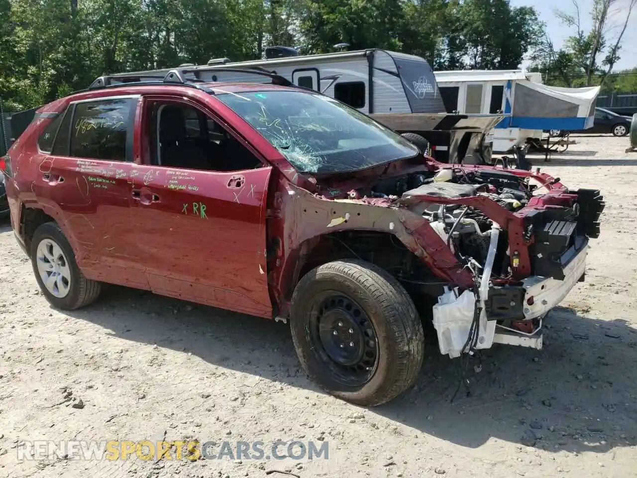 1 Photograph of a damaged car 2T3F1RFV8LC132214 TOYOTA RAV4 2020