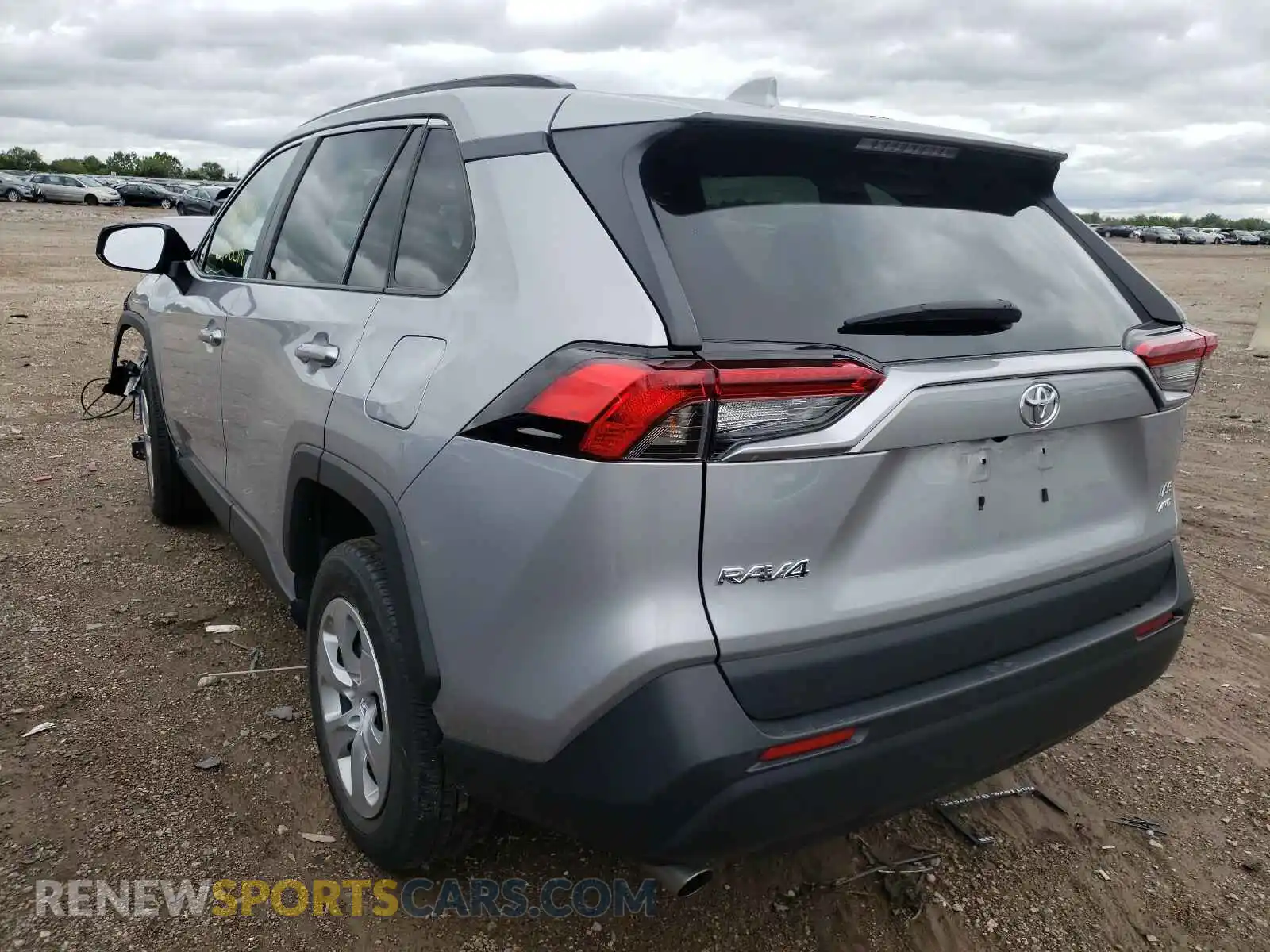 3 Фотография поврежденного автомобиля 2T3F1RFV8LW114150 TOYOTA RAV4 2020