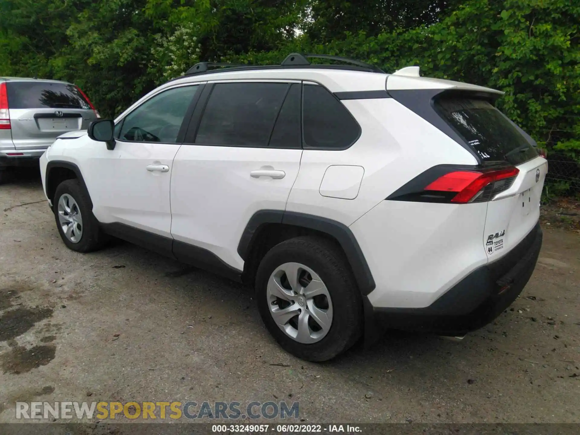 3 Photograph of a damaged car 2T3F1RFVXLC105175 TOYOTA RAV4 2020