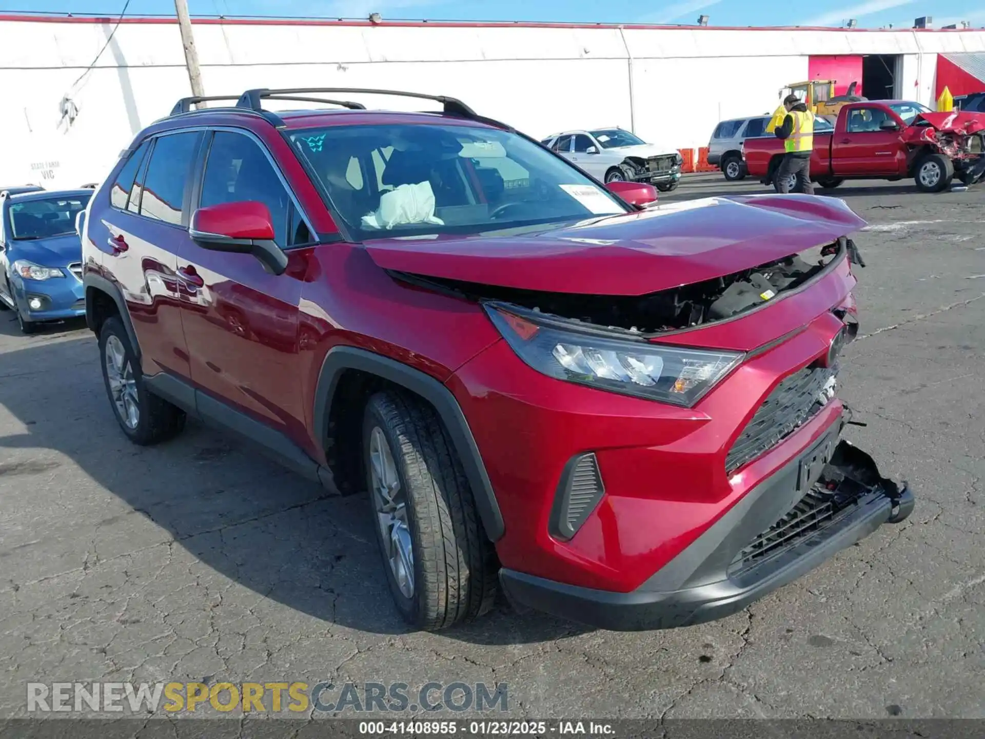 1 Photograph of a damaged car 2T3G1RFV1LC068232 TOYOTA RAV4 2020