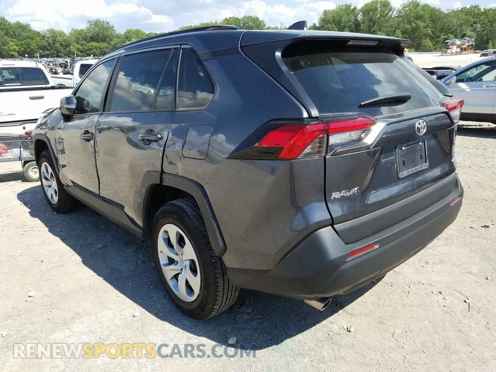 3 Photograph of a damaged car 2T3G1RFV3LC072010 TOYOTA RAV4 2020