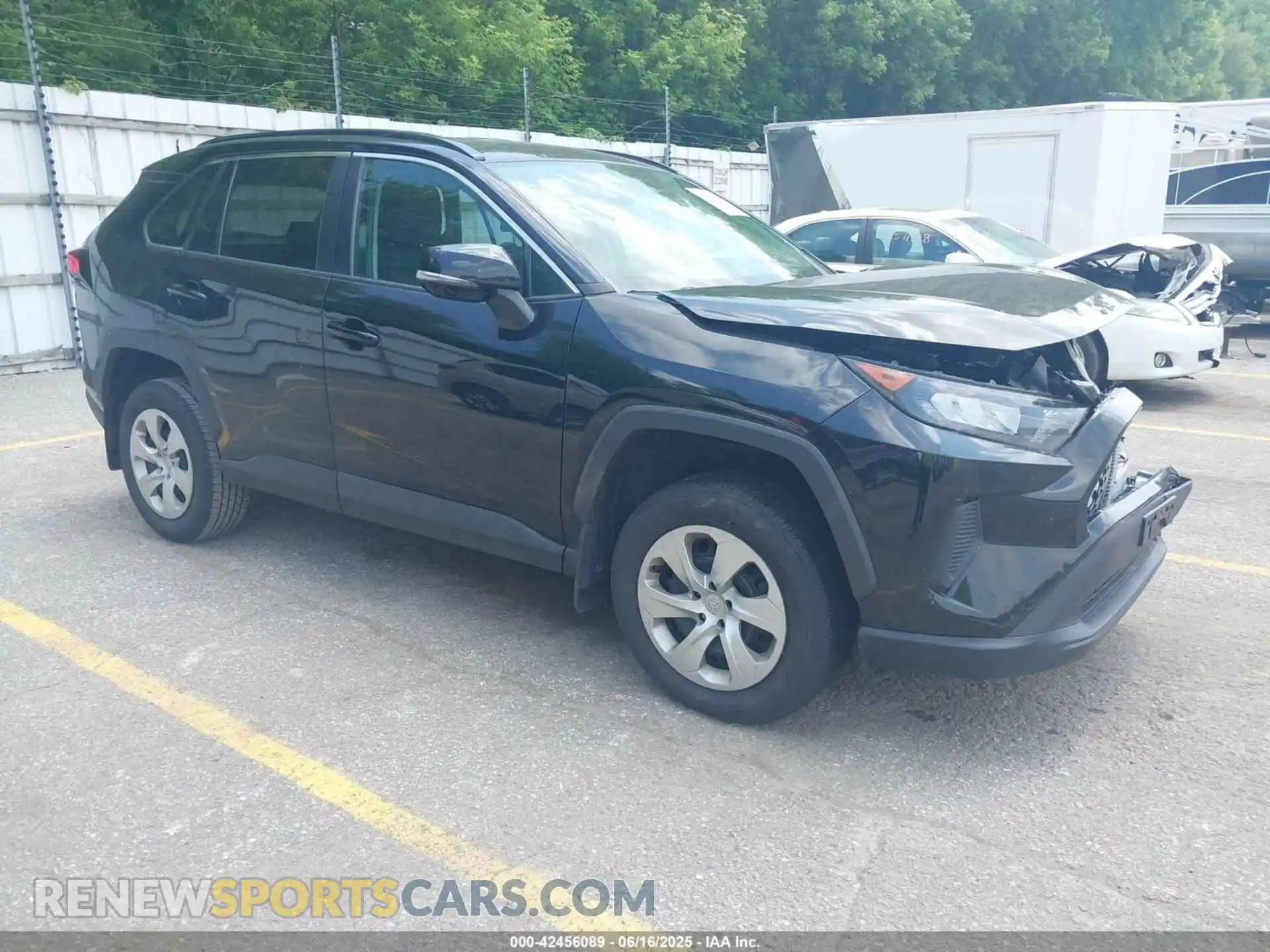 1 Photograph of a damaged car 2T3G1RFV3LW109331 TOYOTA RAV4 2020