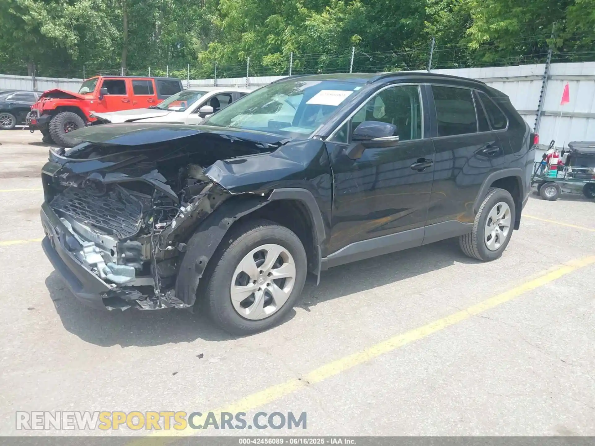 2 Photograph of a damaged car 2T3G1RFV3LW109331 TOYOTA RAV4 2020