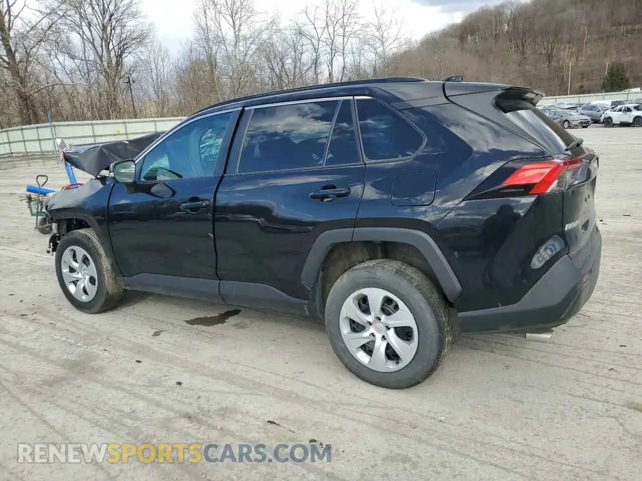 2 Photograph of a damaged car 2T3G1RFV6LC122222 TOYOTA RAV4 2020