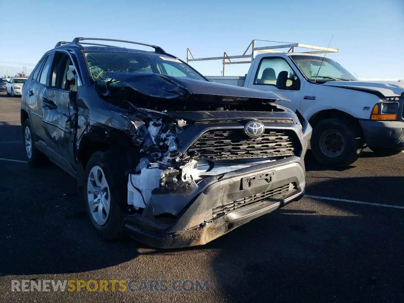 1 Photograph of a damaged car 2T3G1RFV7LC137554 TOYOTA RAV4 2020