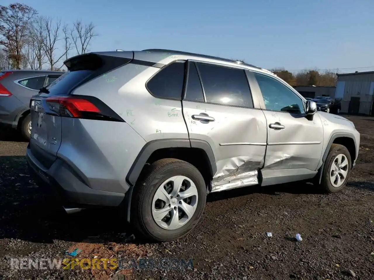3 Photograph of a damaged car 2T3G1RFV7LW101488 TOYOTA RAV4 2020