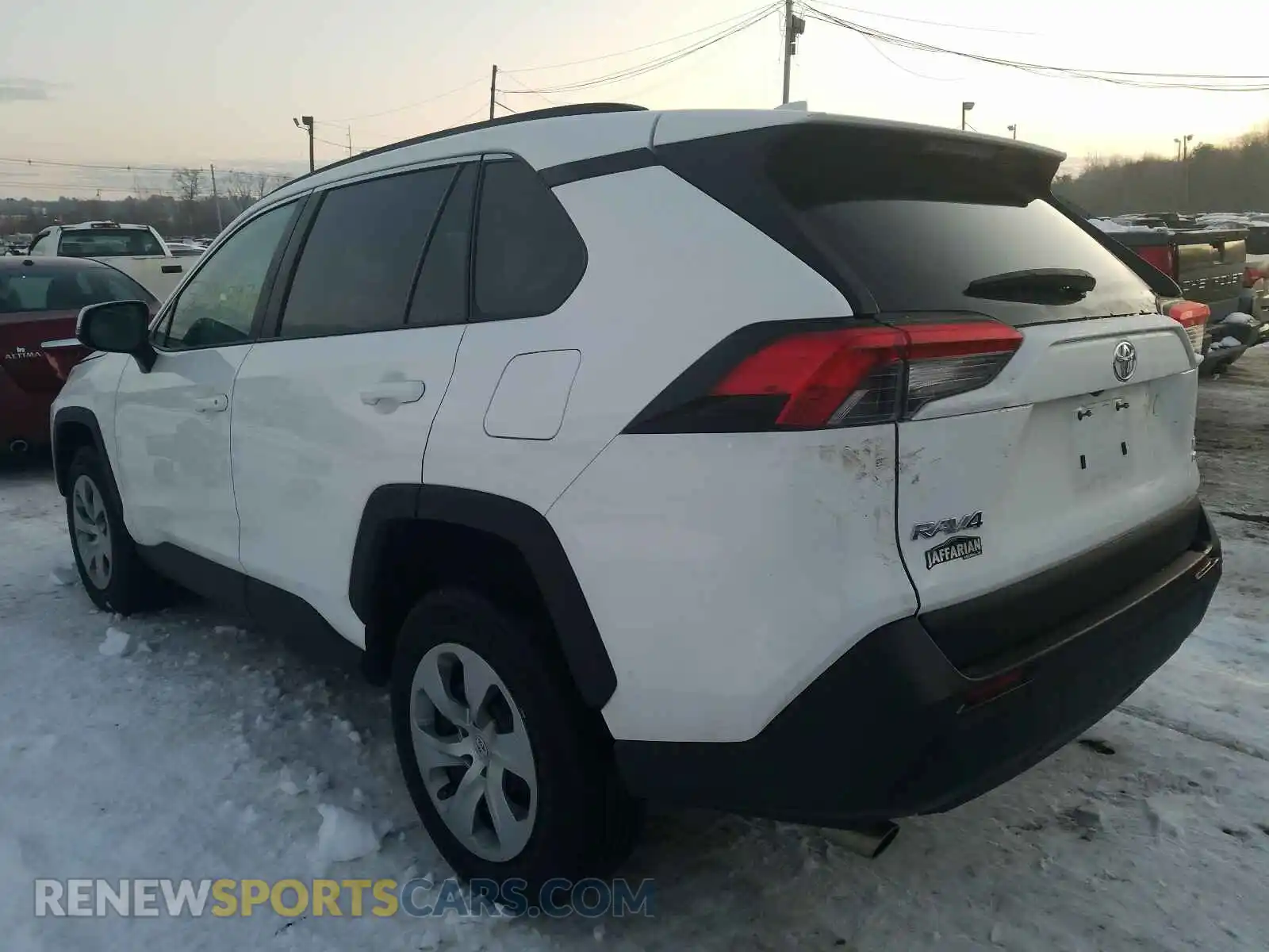 3 Photograph of a damaged car 2T3G1RFV8LW097032 TOYOTA RAV4 2020