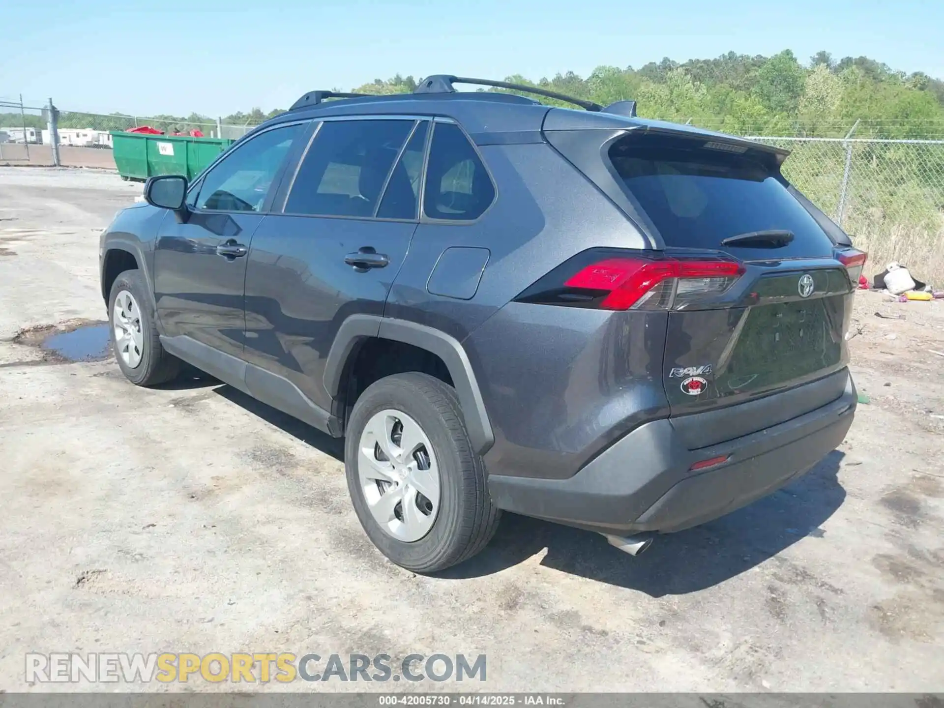 3 Photograph of a damaged car 2T3H1RFV0LC040474 TOYOTA RAV4 2020