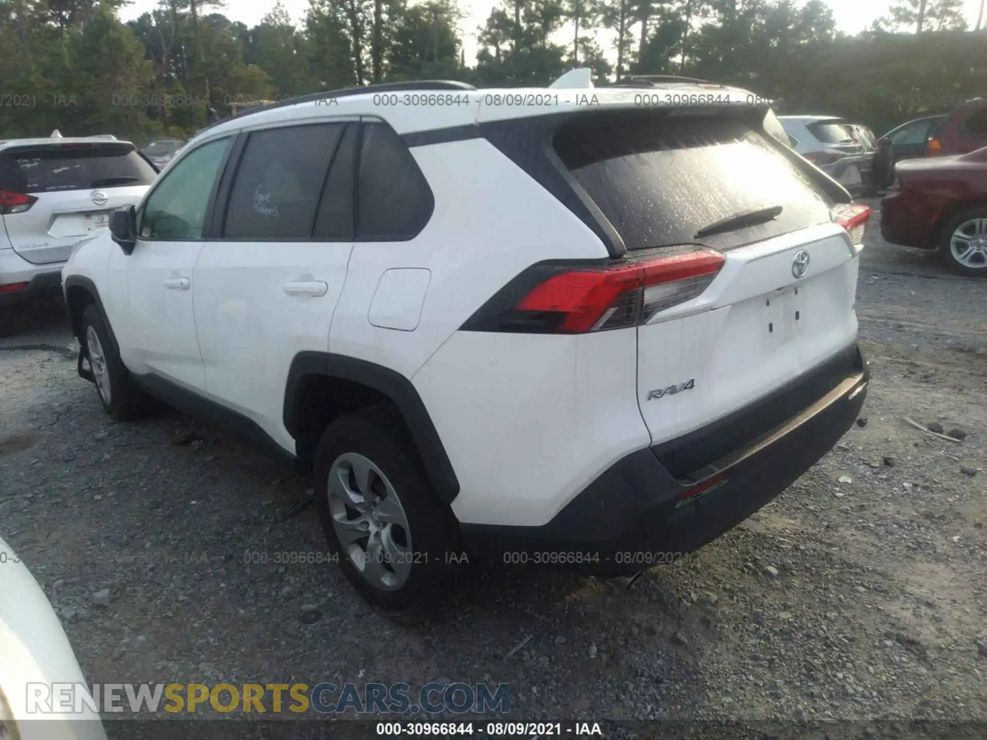 3 Photograph of a damaged car 2T3H1RFV0LC057095 TOYOTA RAV4 2020