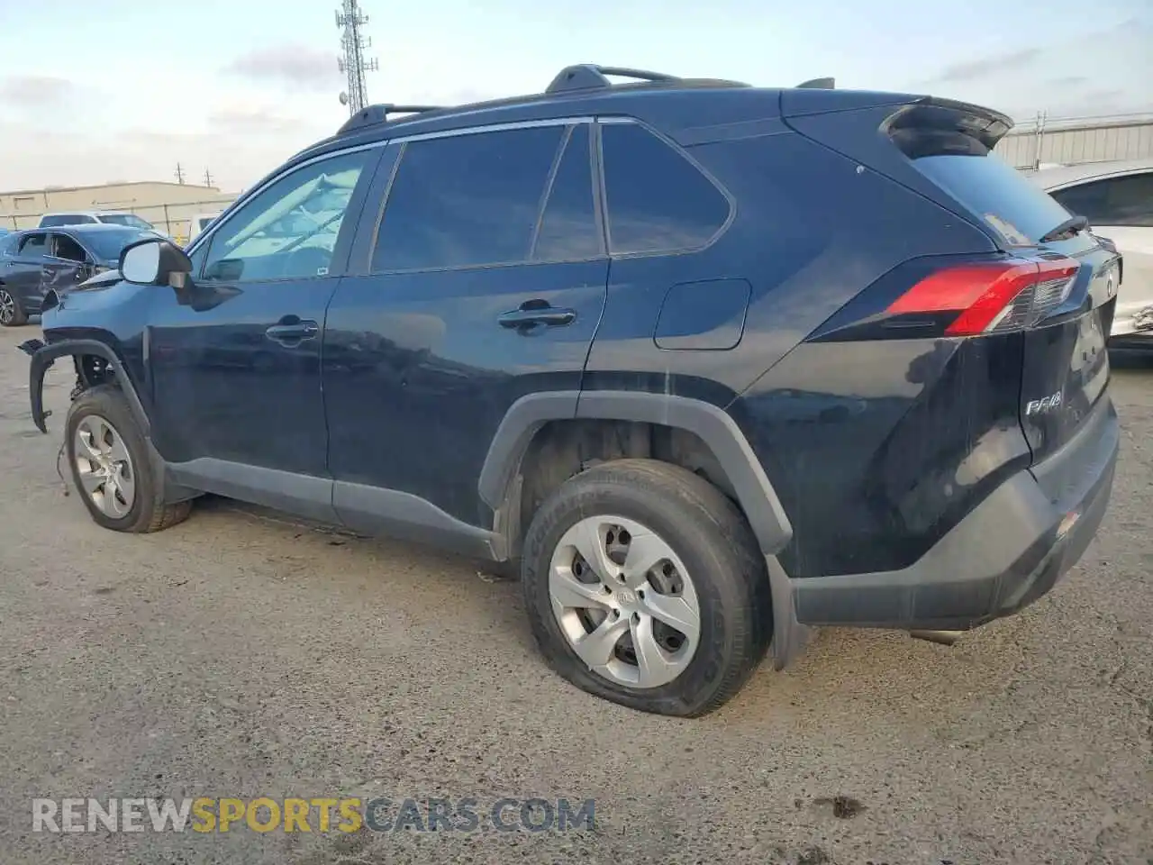 2 Photograph of a damaged car 2T3H1RFV0LW066166 TOYOTA RAV4 2020