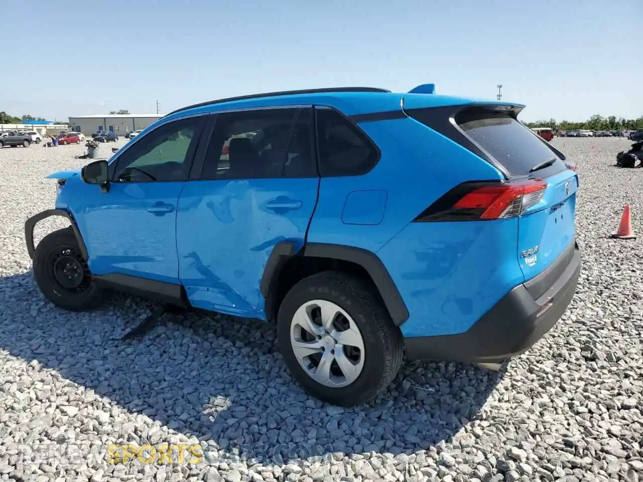 2 Photograph of a damaged car 2T3H1RFV0LW070041 TOYOTA RAV4 2020