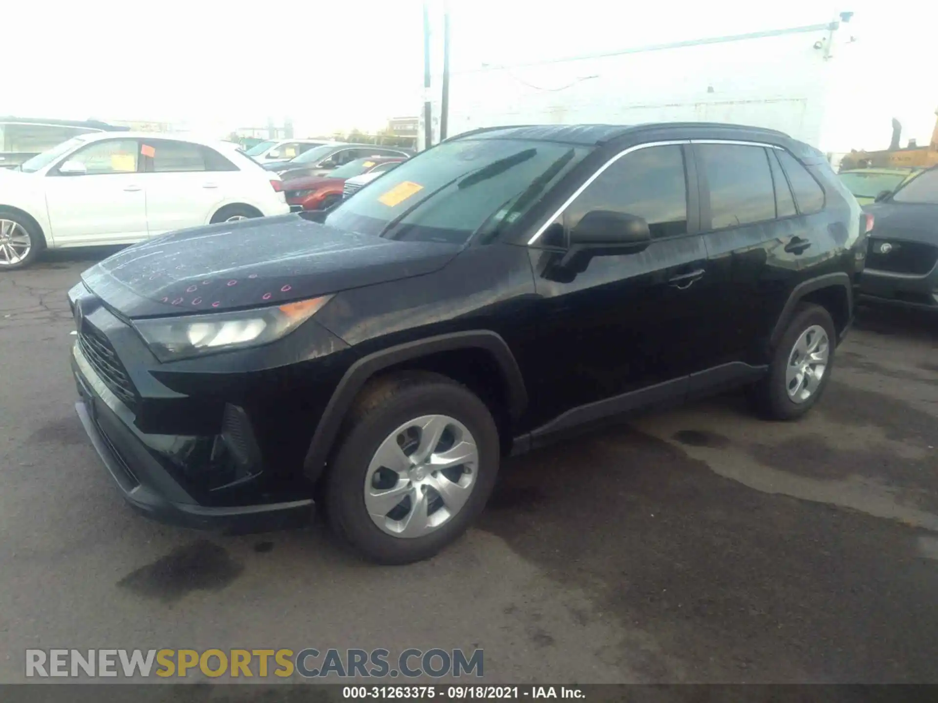 2 fotografías del automóvil dañado 2T3H1RFV0LW086692 TOYOTA RAV4 2020
