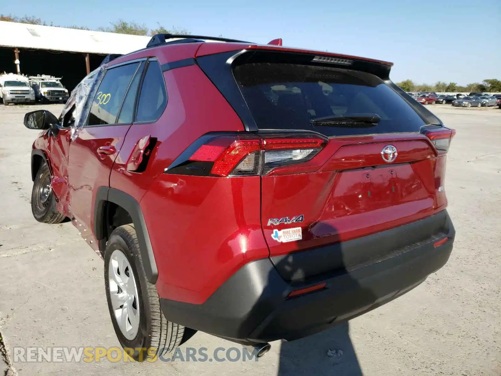 3 Photograph of a damaged car 2T3H1RFV0LW096946 TOYOTA RAV4 2020