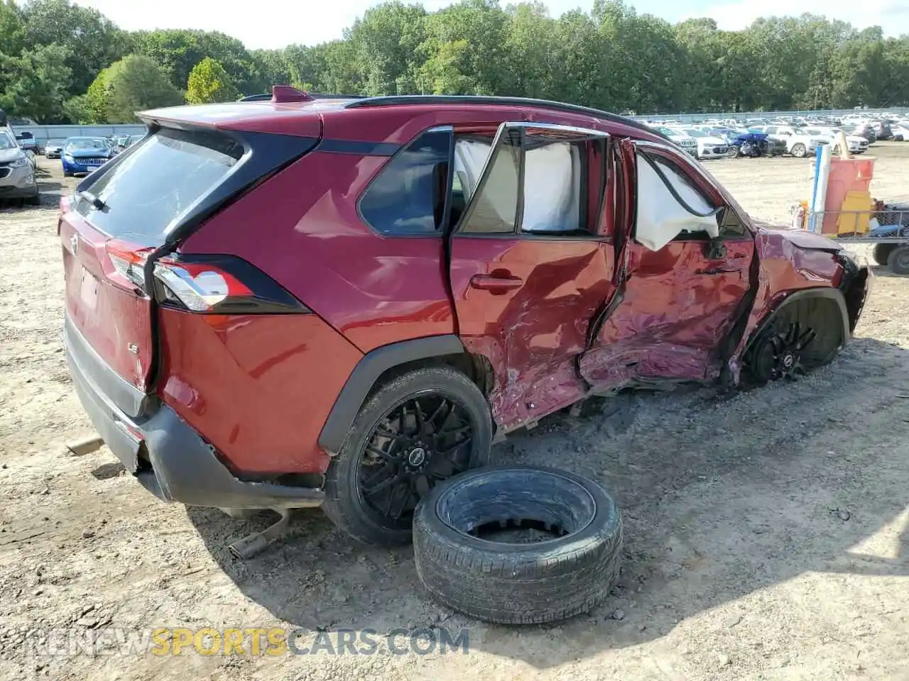 3 Фотография поврежденного автомобиля 2T3H1RFV1LC066419 TOYOTA RAV4 2020