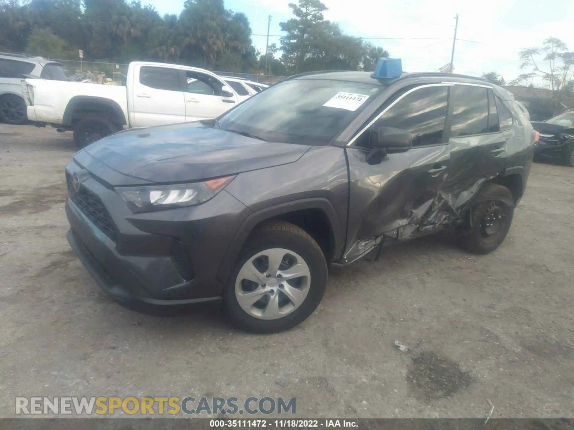 2 Photograph of a damaged car 2T3H1RFV1LC076450 TOYOTA RAV4 2020